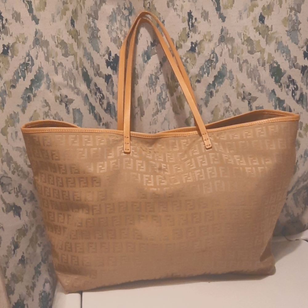 Fendi Tote bag
